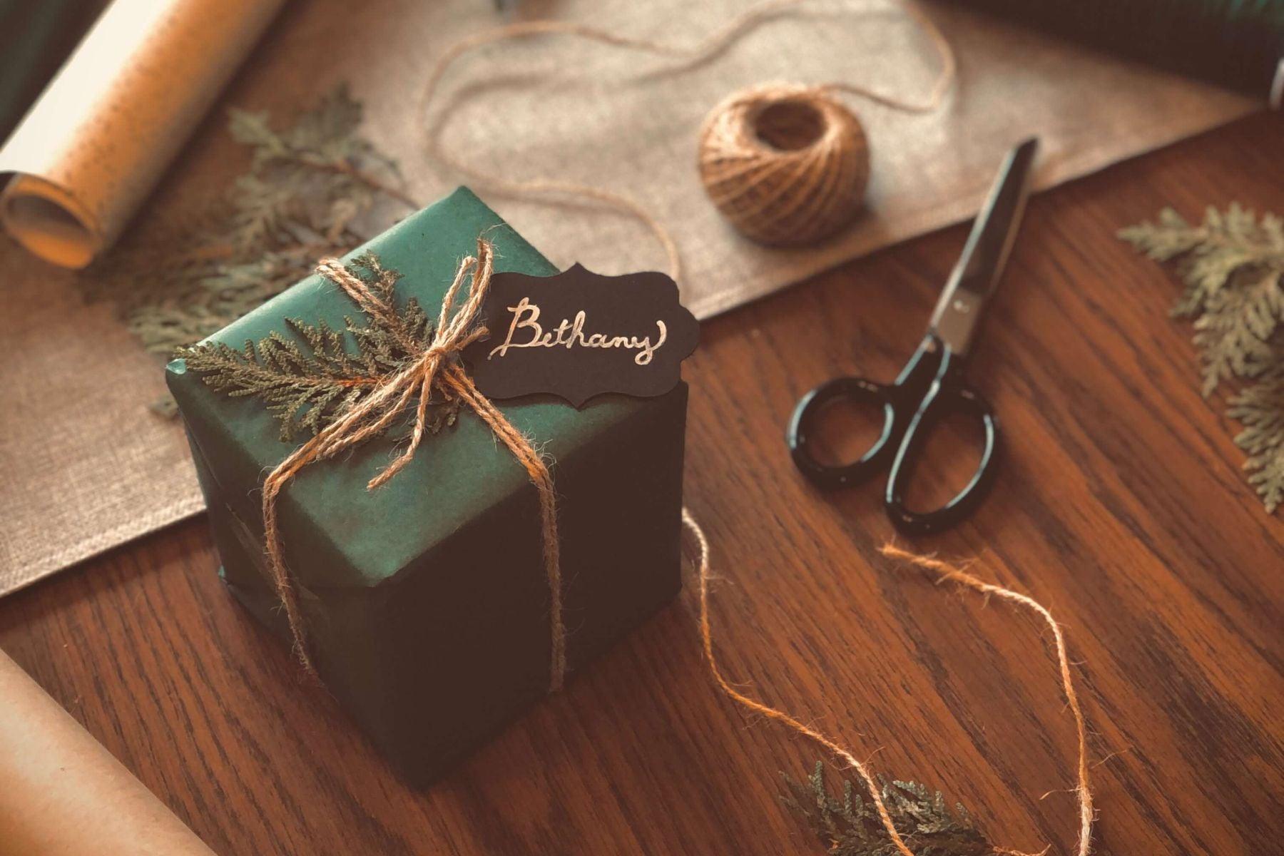 best corporate gift work from home gift box idea for virtual colleagues