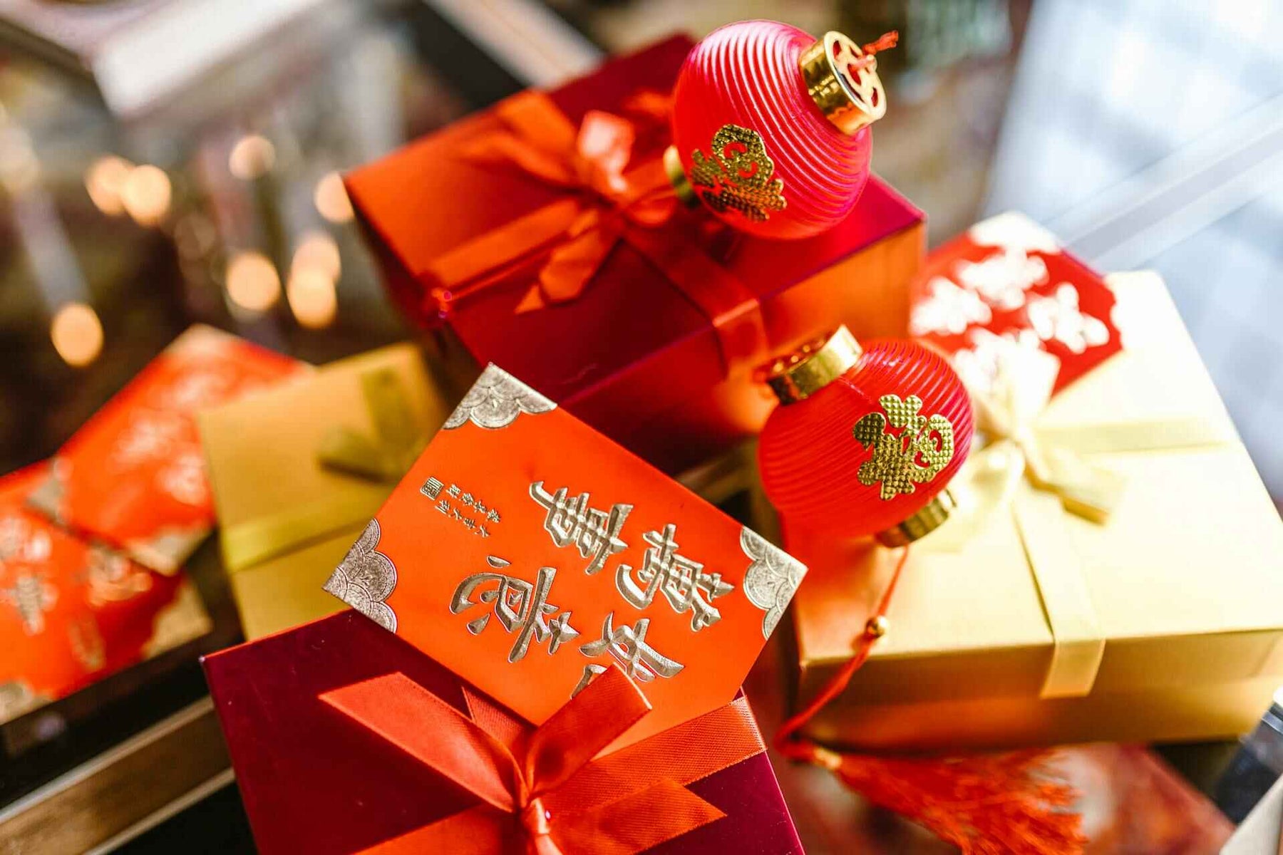 chinese new year gift; cny gift; red gift; chinese new year lantern