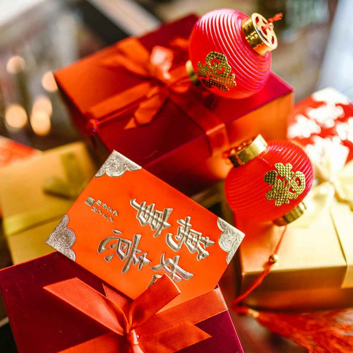 chinese new year gift; cny gift; red gift; chinese new year lantern