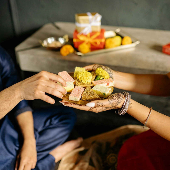 diwali sweets; diwali gifts; mehendi; finding diwali gifts in singapore; diwali festival; happy diwali