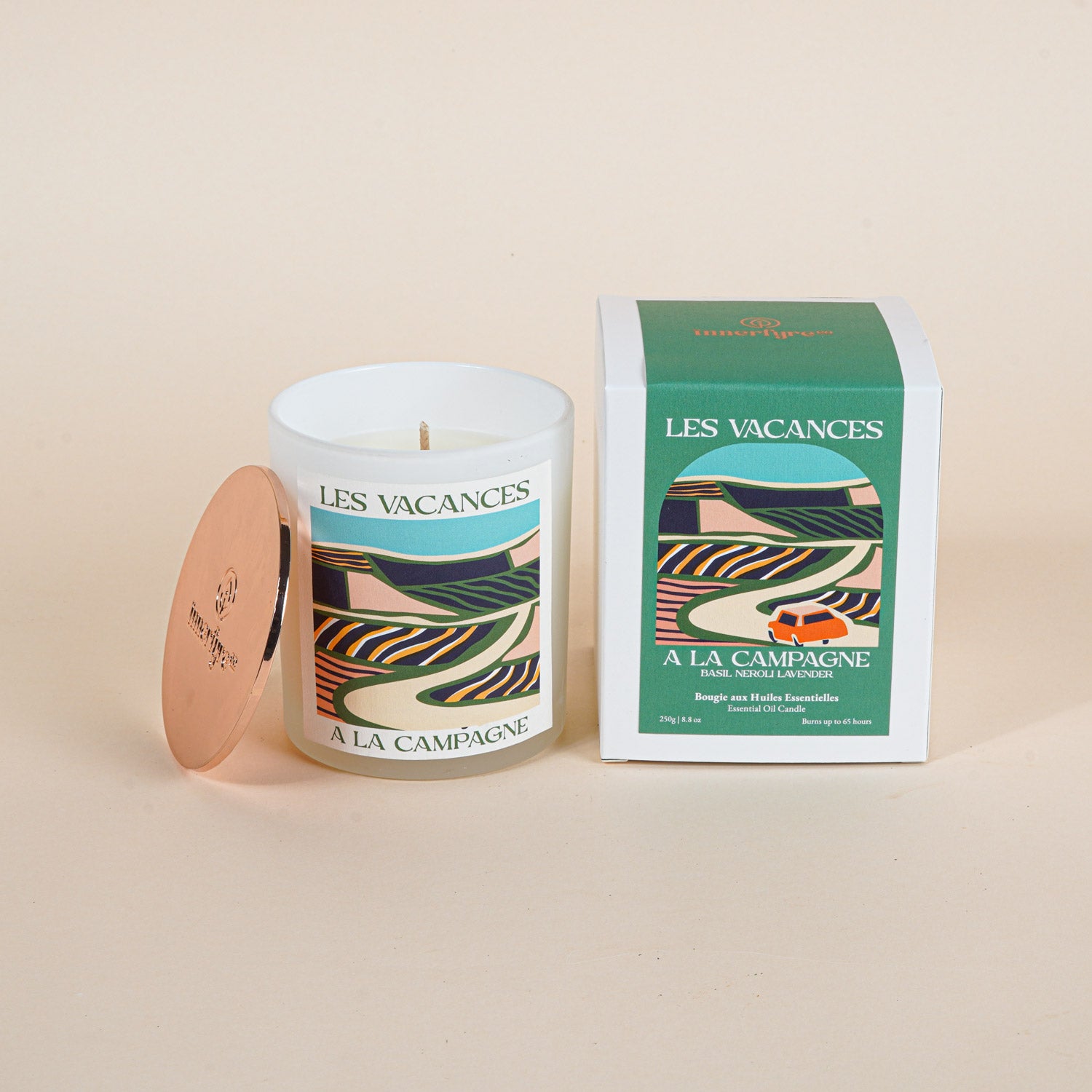 Au Bord de la Mer  white tea, bergamot, cedarwood vacation scented candle