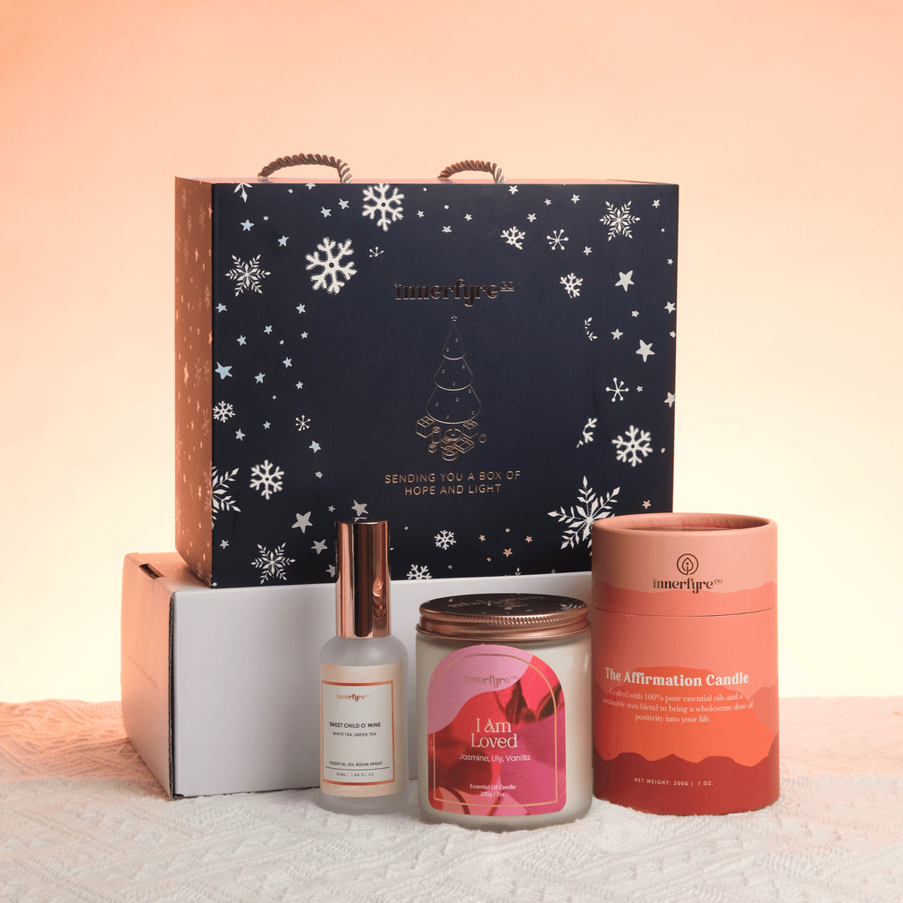 Christmas Gifting bundle: scented candle + room spray